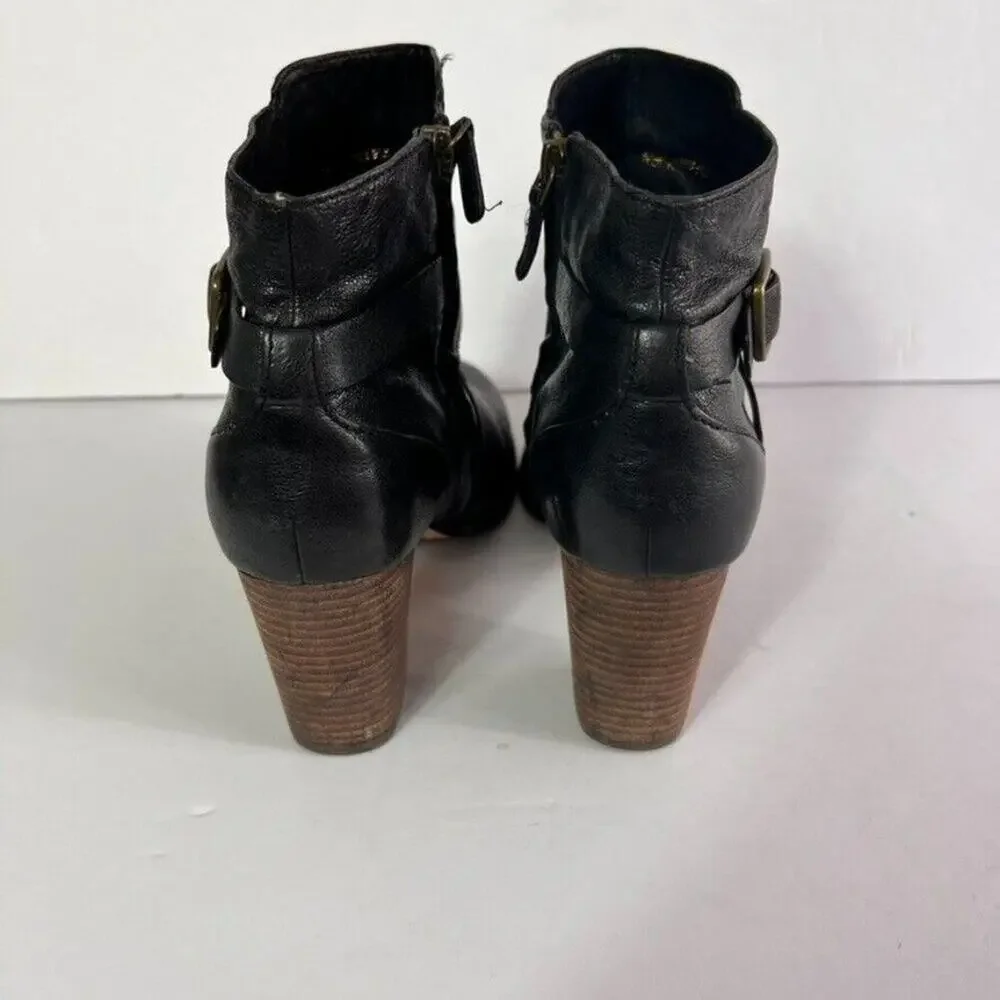 Cole Haan Bootie Women 9.5 B Black Leather Cassidy Side Zip Straps Ankle D41598